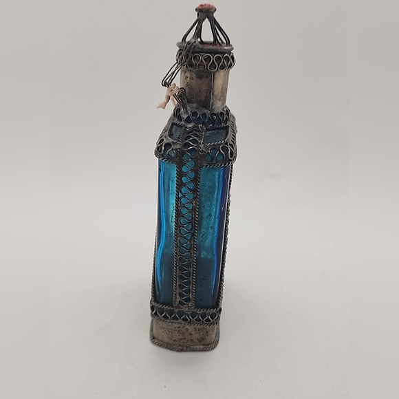 Vintage pair of Moroccan Perfume Bottles Cobalt Blue & green Glass Silver Plated - Picture 5 of 16